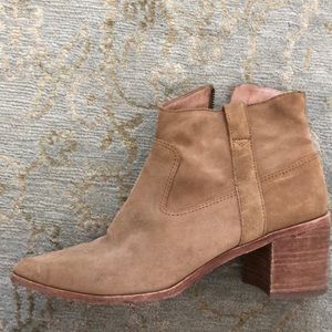 Madewell brown suede booties size 10